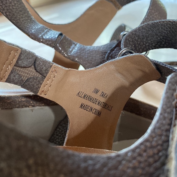 Crown Vintage sandals - Picture 6 of 7